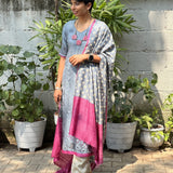 Nayana - Grey and pink kurta set