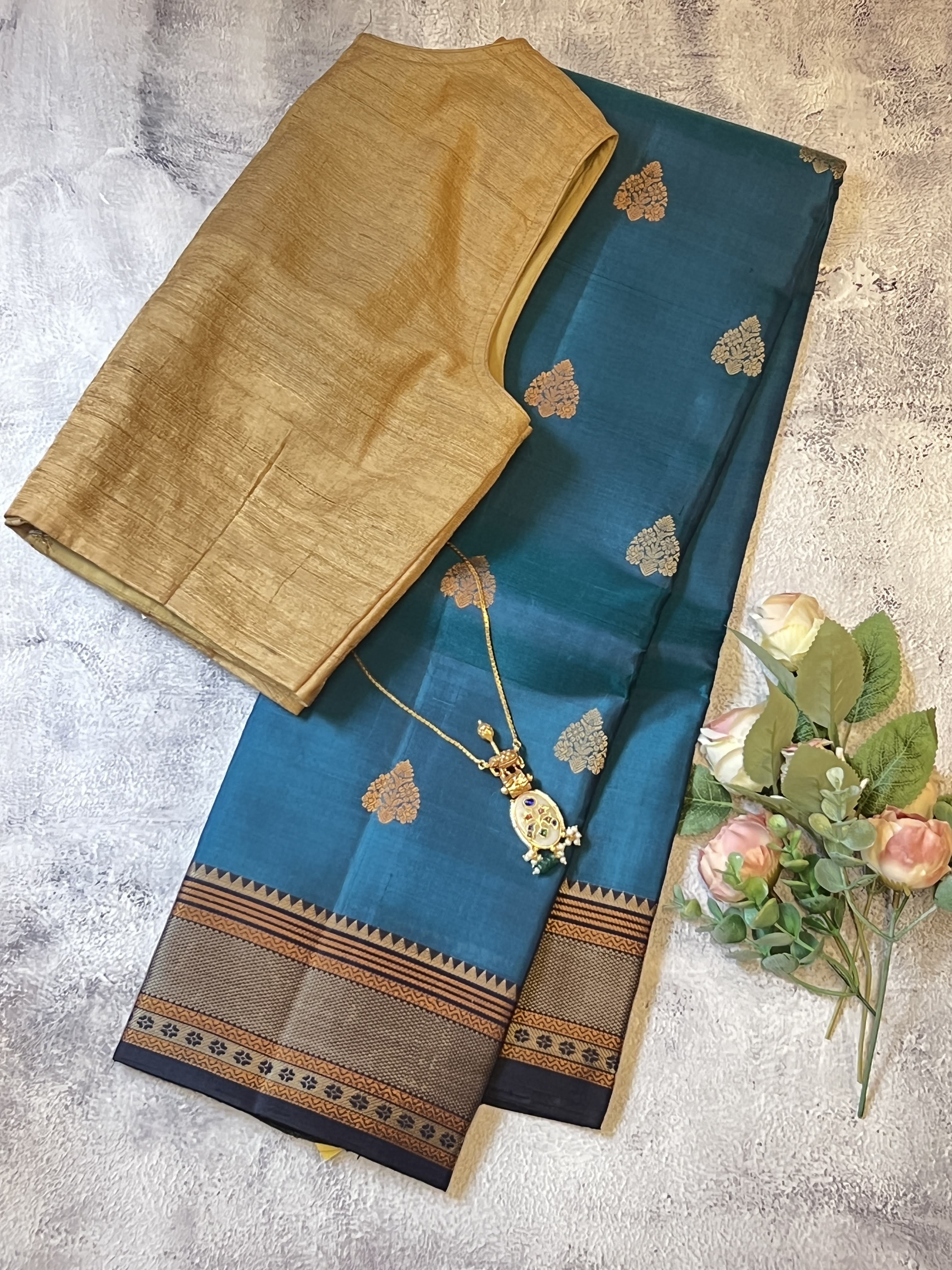 Kimaya small thread border silk saree