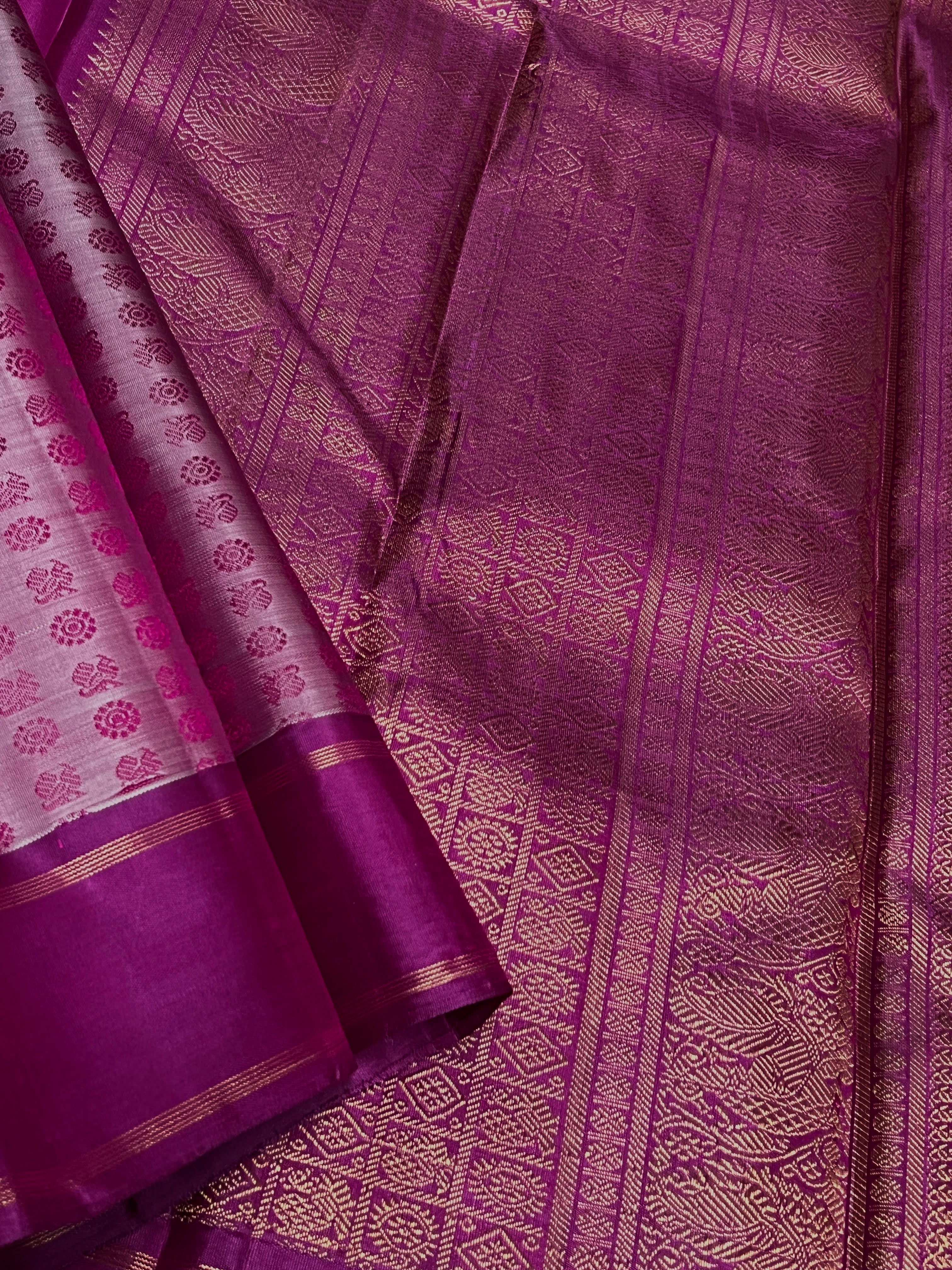 Tejasvi mayil chakram Kanchipuram silk saree