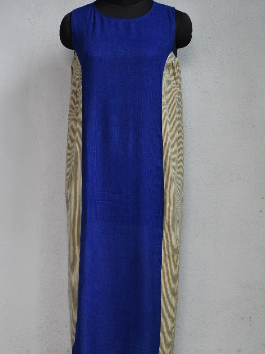 Blue beige pleated sleeveless kurta S M XL XXL e1700115326803