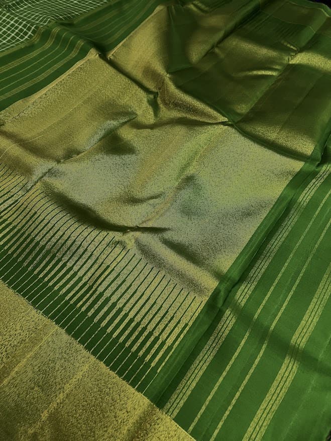 Charita Green gold silver checked kanchipuram silk saree 1