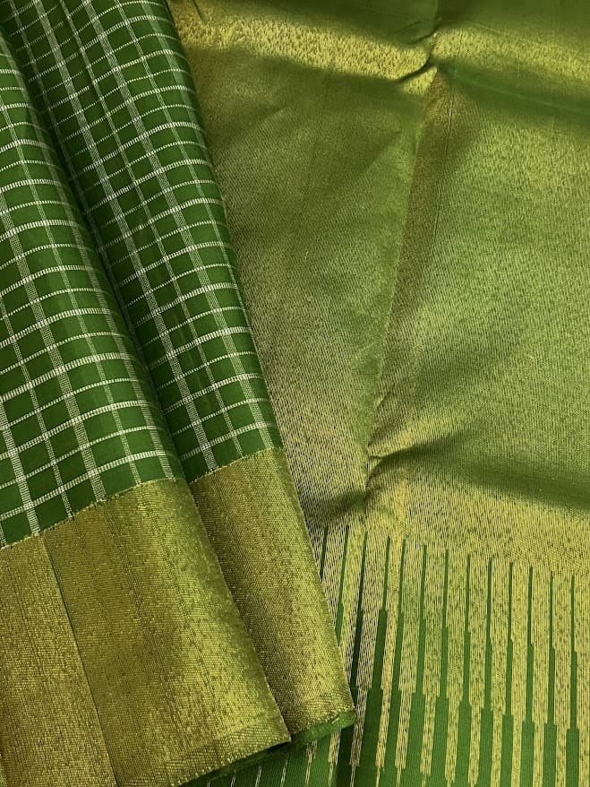 Charita Green gold silver checked kanchipuram silk saree 3