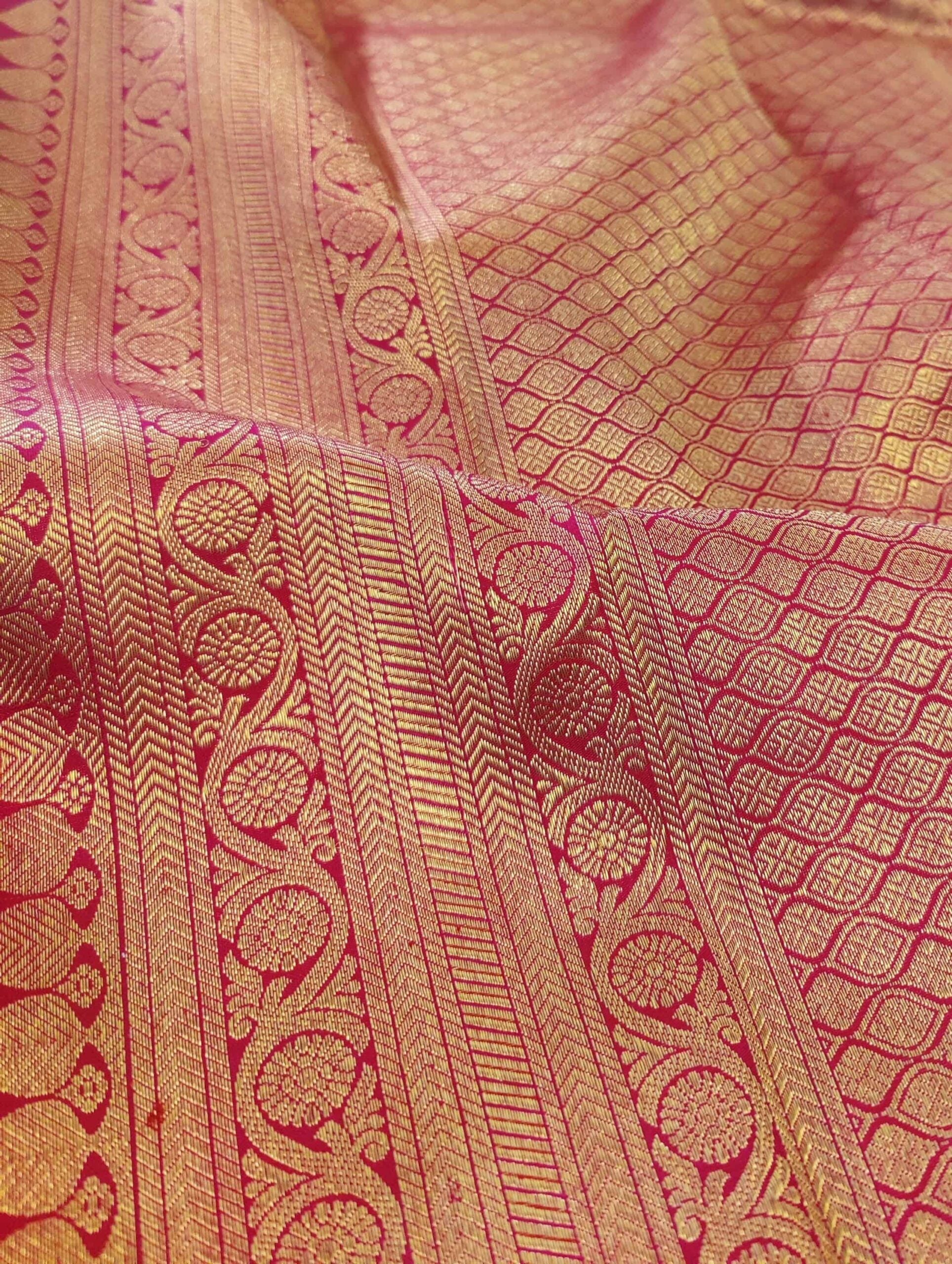 Dusty-pink-Kanchipuram-silk-saree-with-floral-design-3-1.jpg