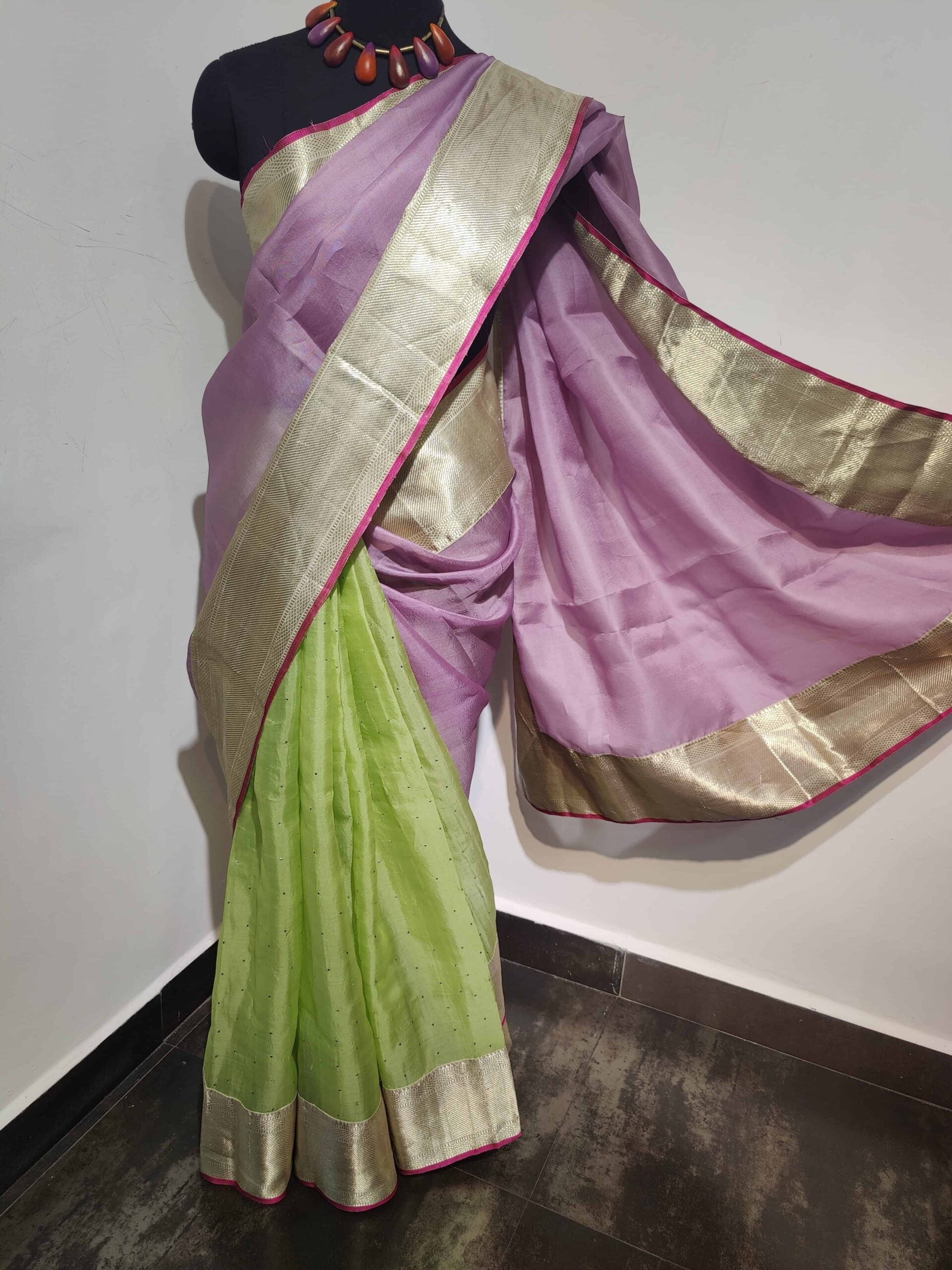 Green-and-lilac-Kanchi-organza-saree-with-zari-border-and-Mukaish-work-6.jpg