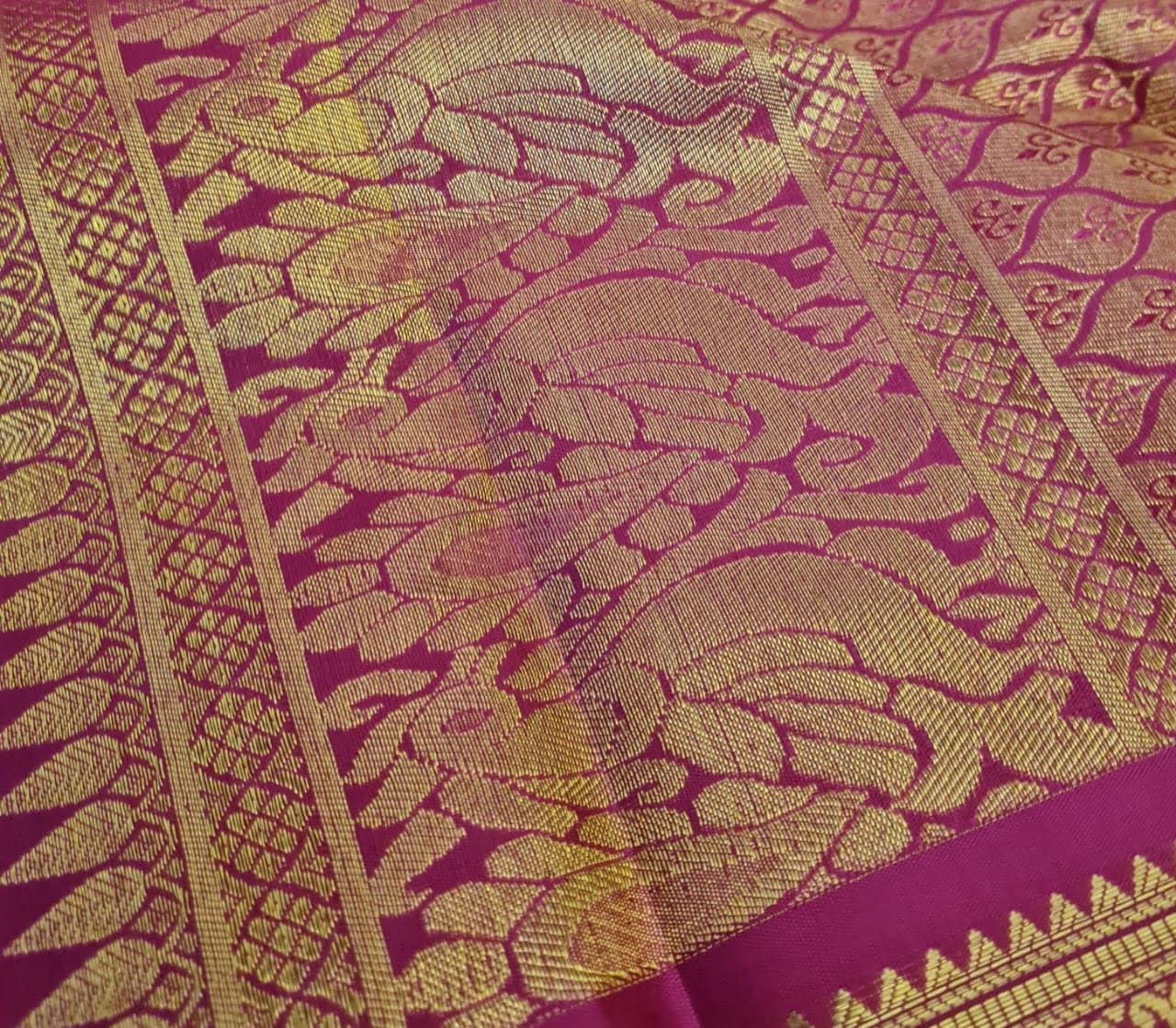 Haathee- Yellow and rani pink Kanchipuram silk (4)