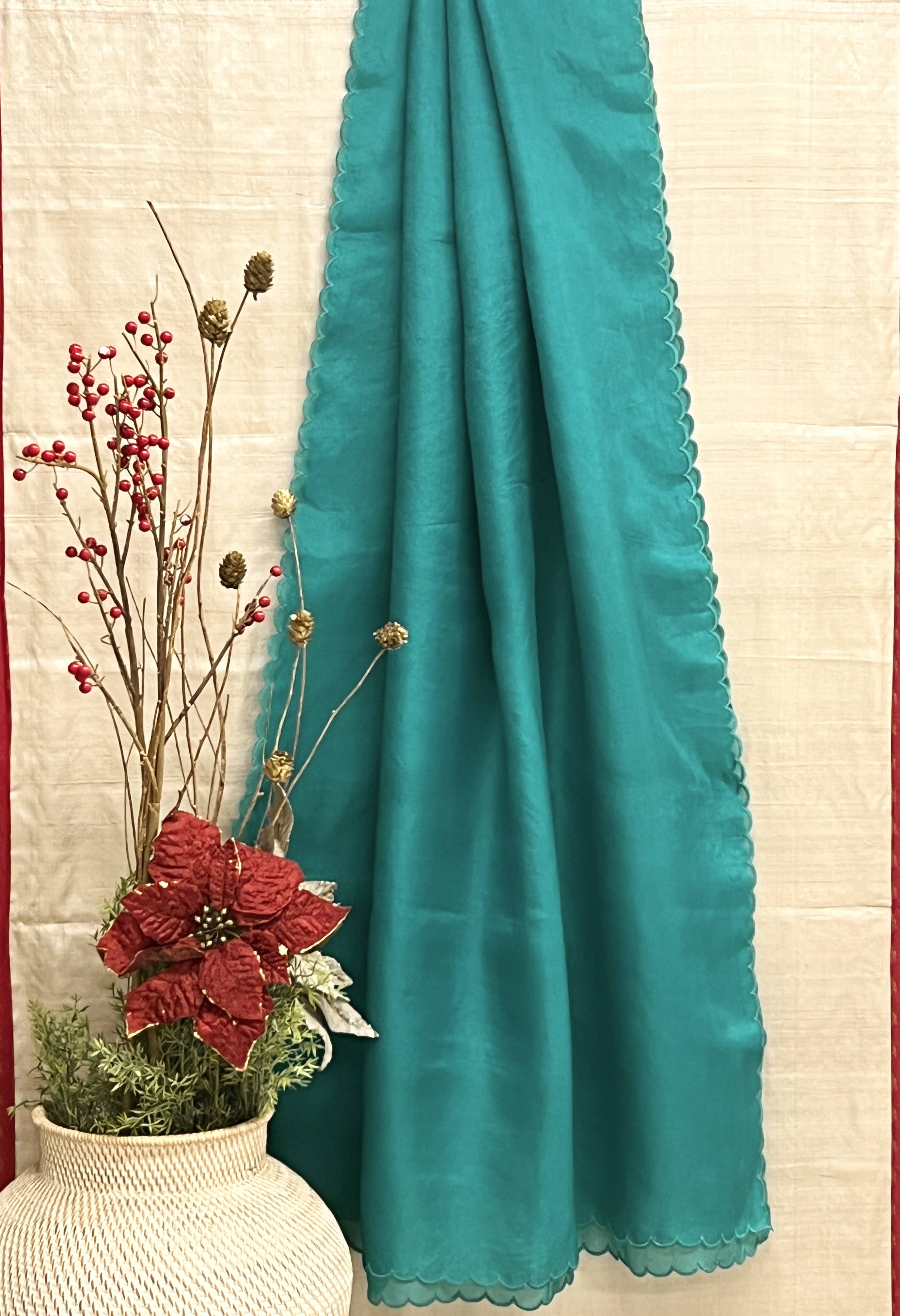 Scalloped organza dupatta