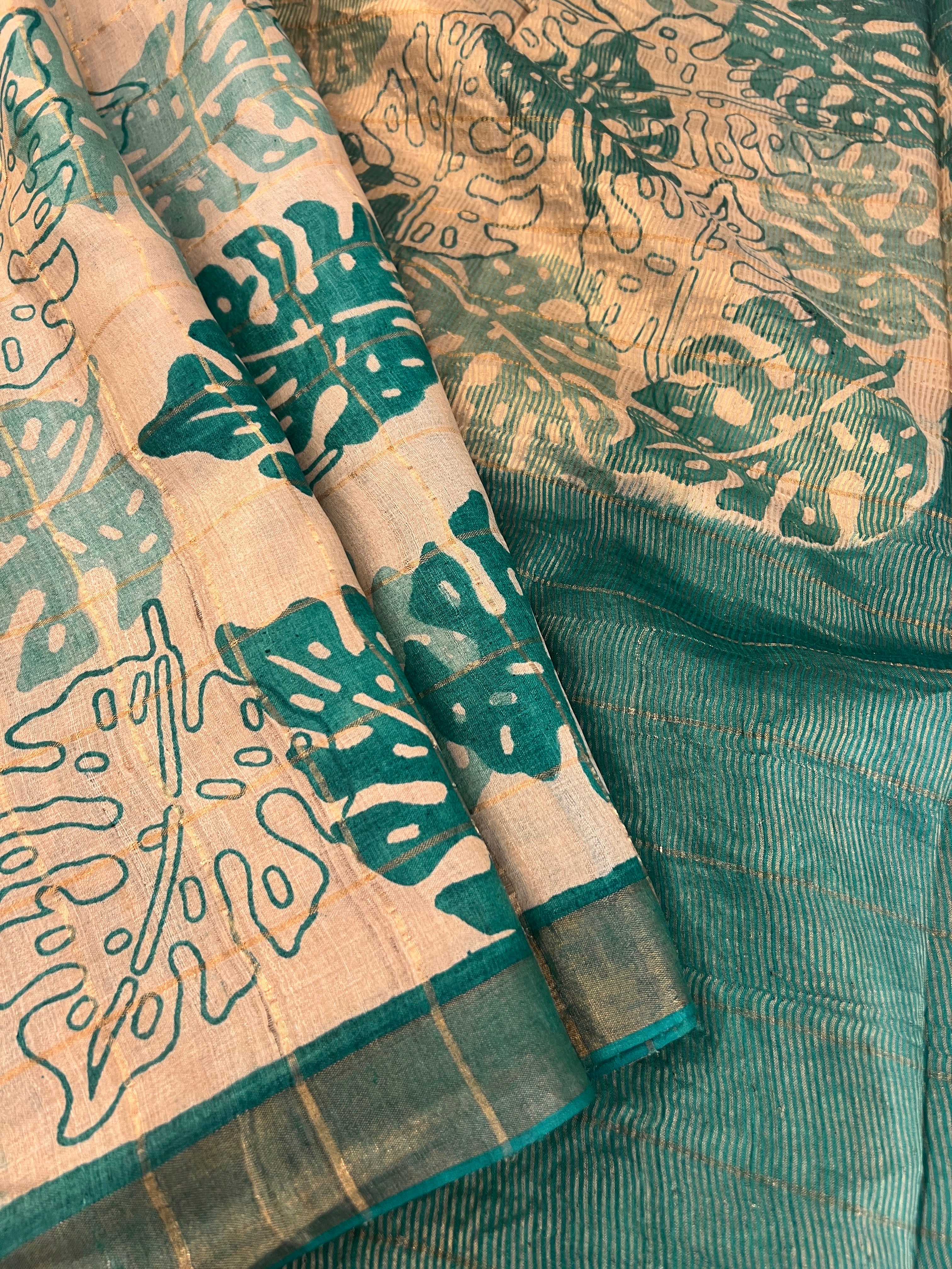 Maya monstera saree