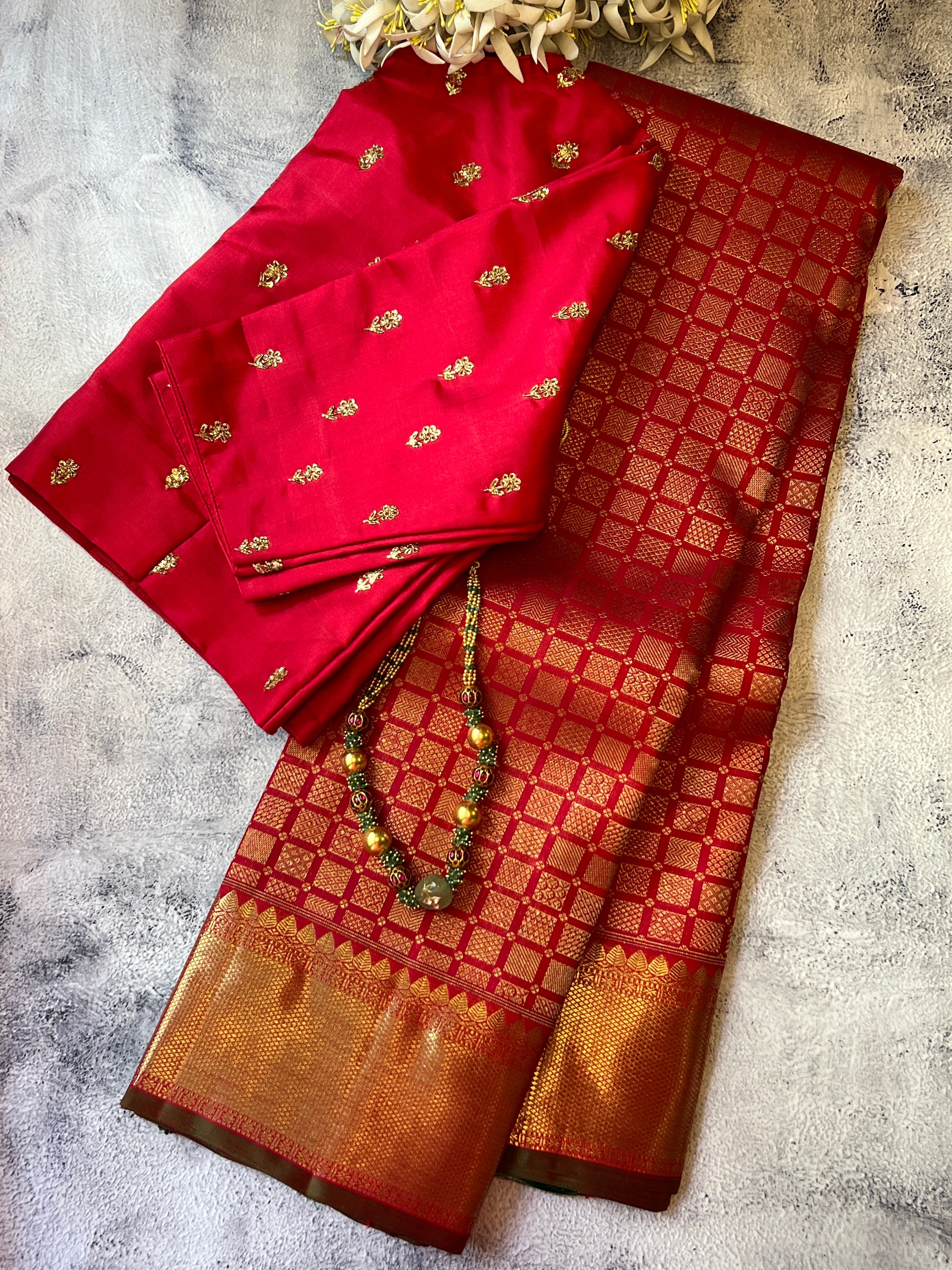 Sumangala multidesign kanchipuram silk saree