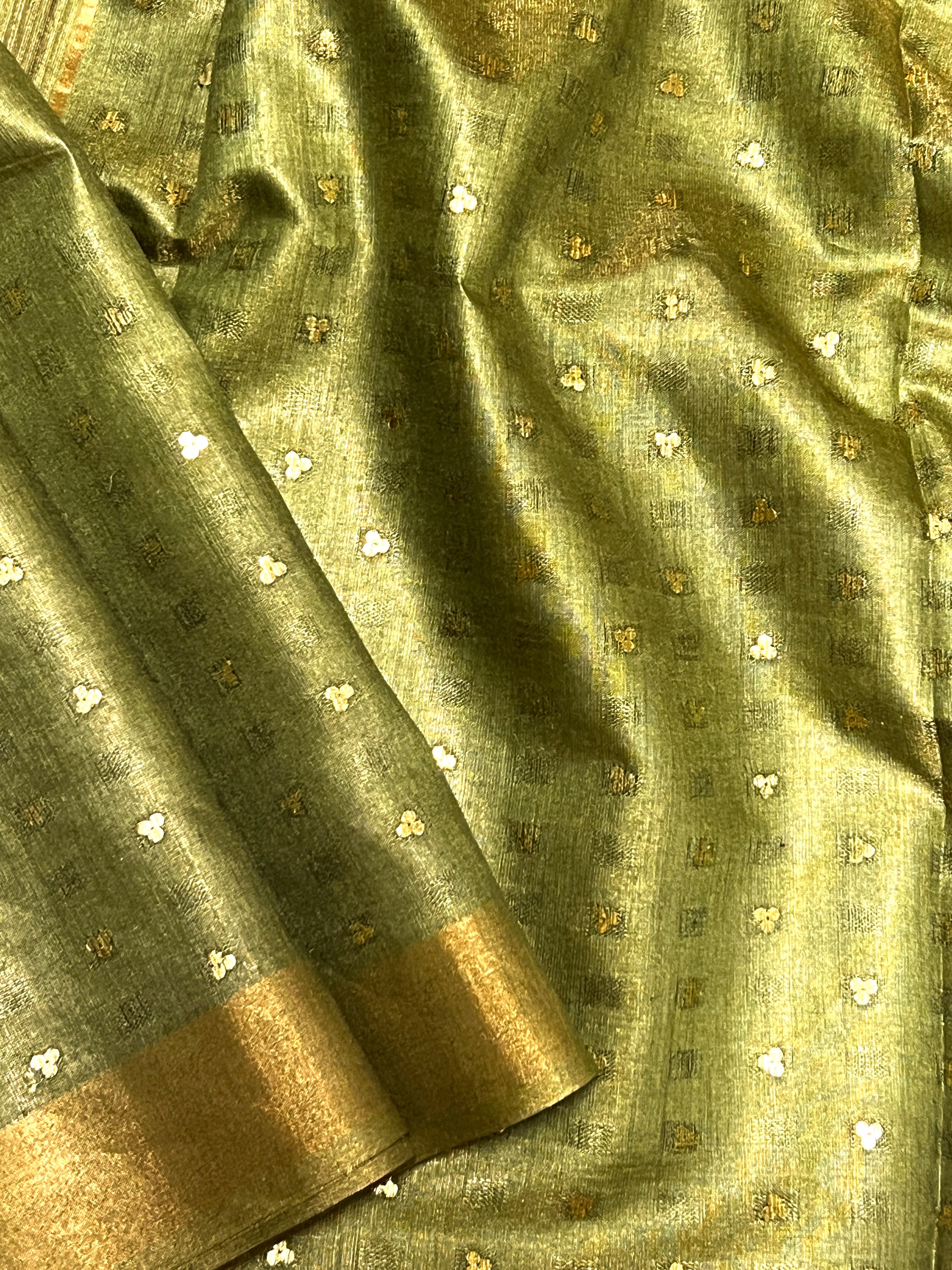 Sequinned tissue saree