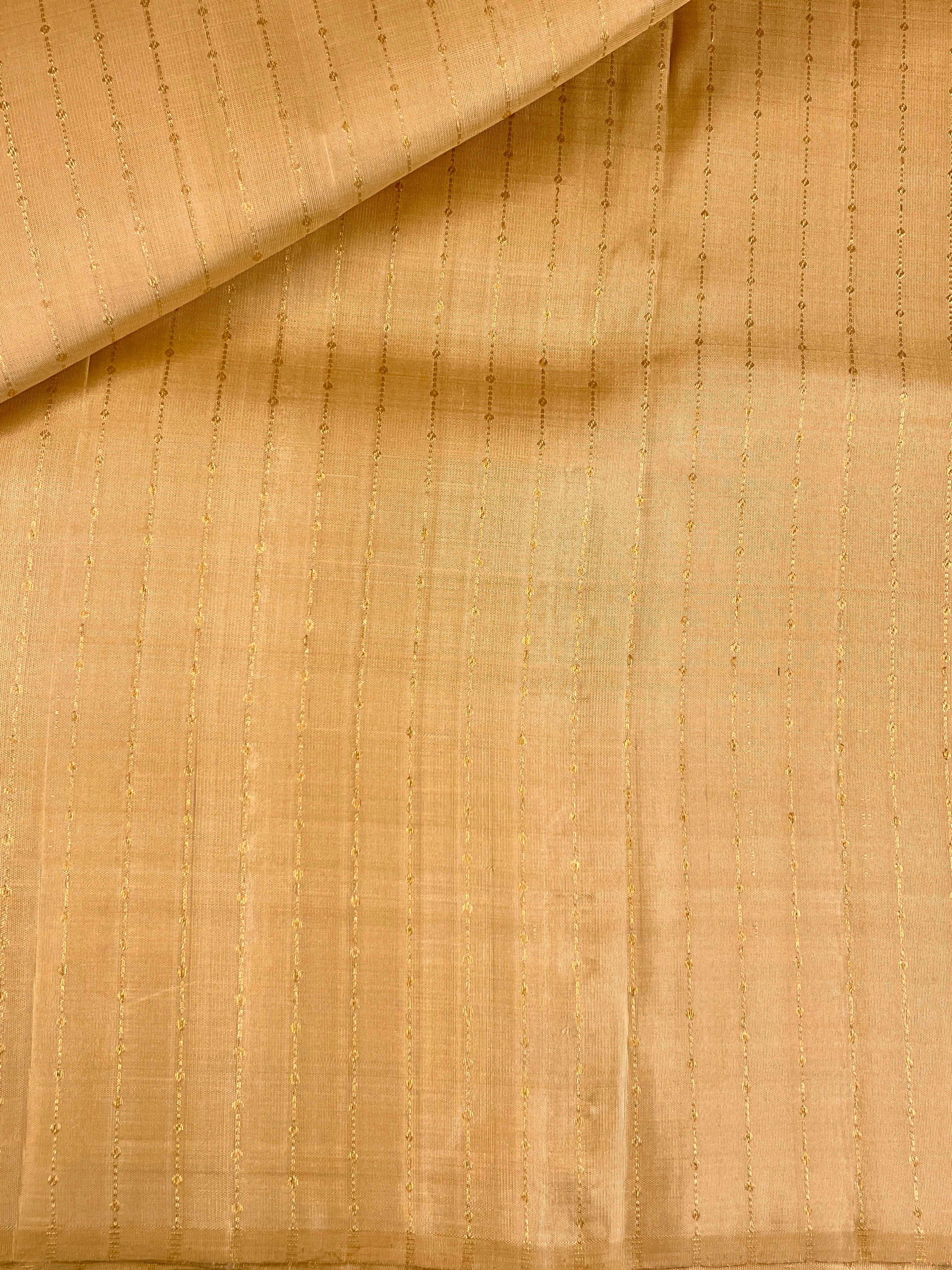 Linked dots kanchi silk fabric