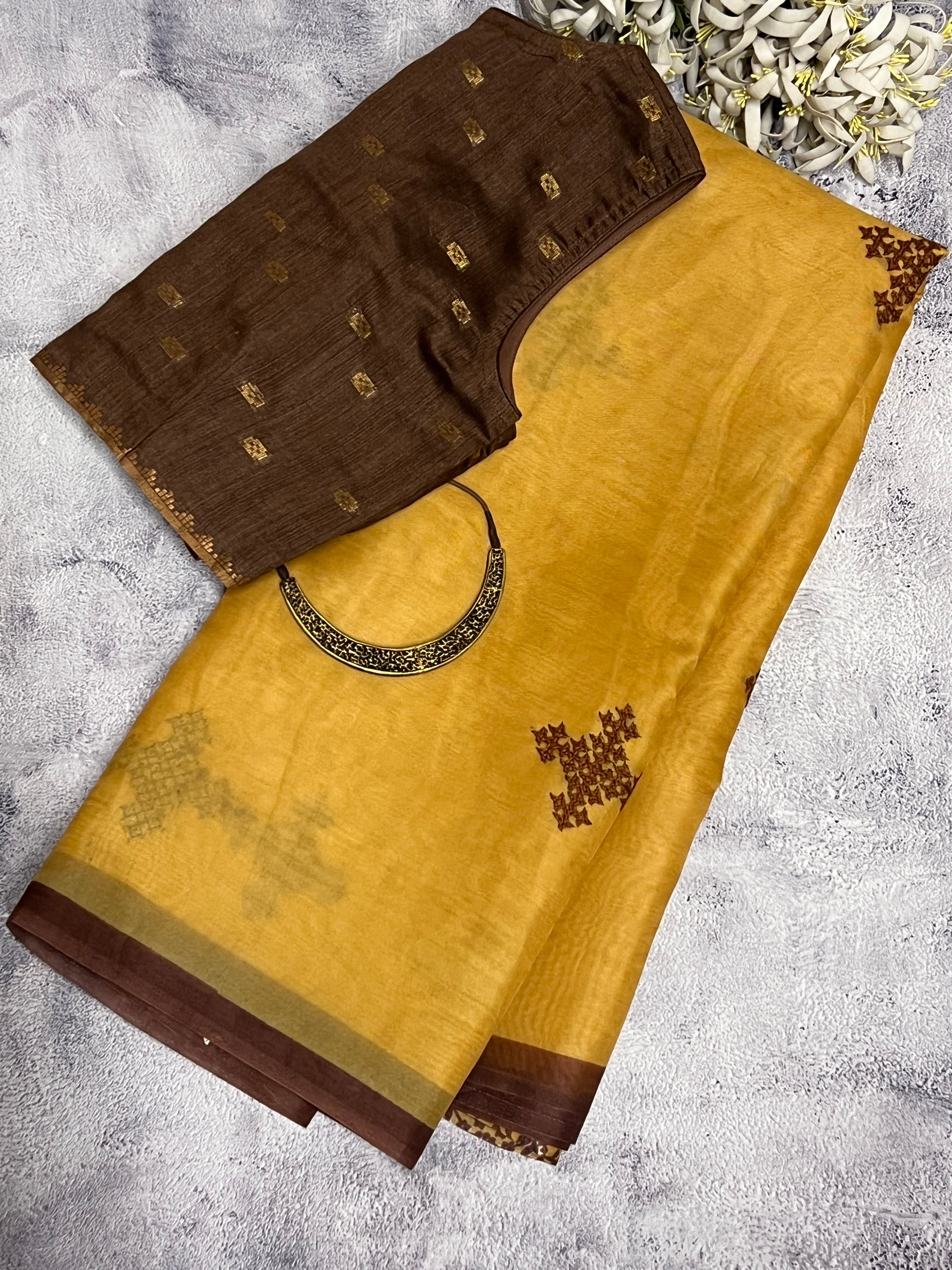 Tuhina print play organza saree