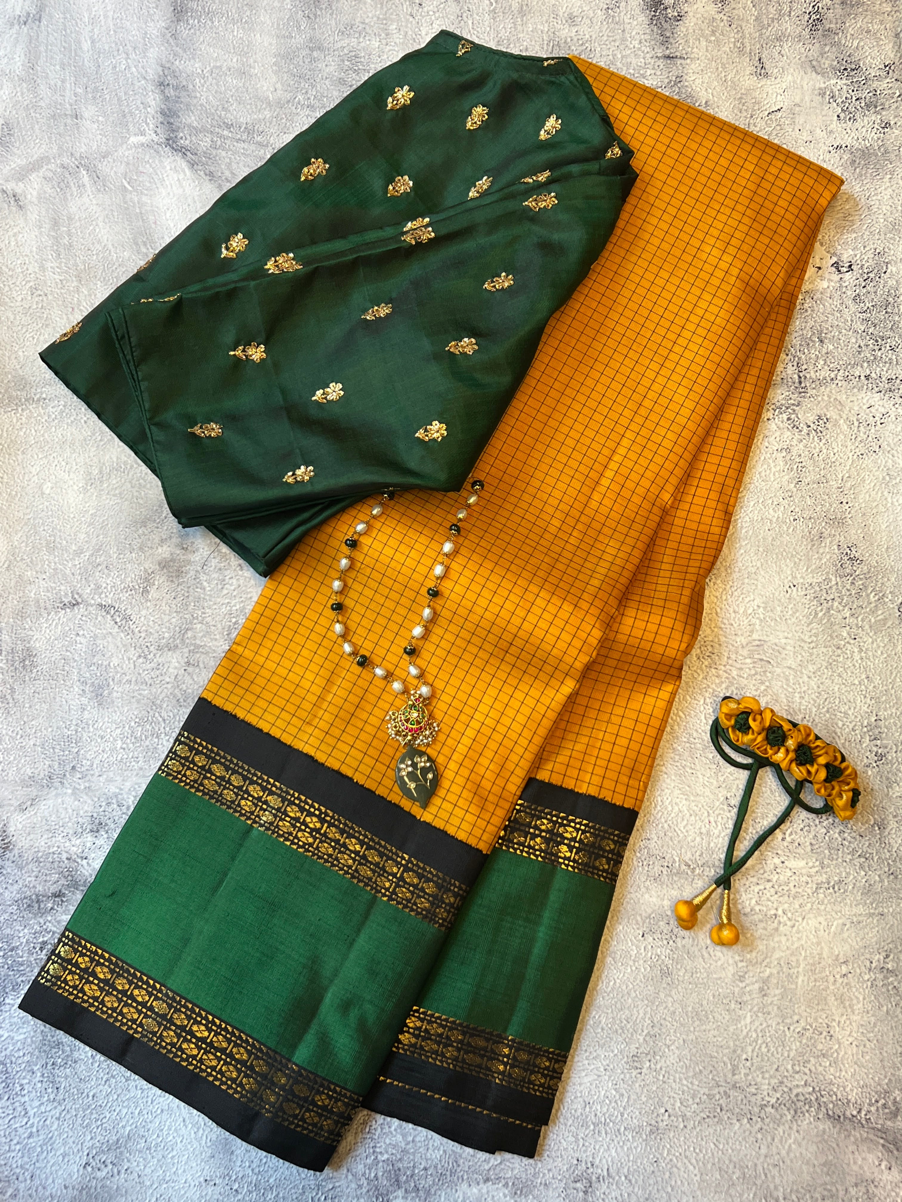 Mohana thread checkered kanchi silk saree