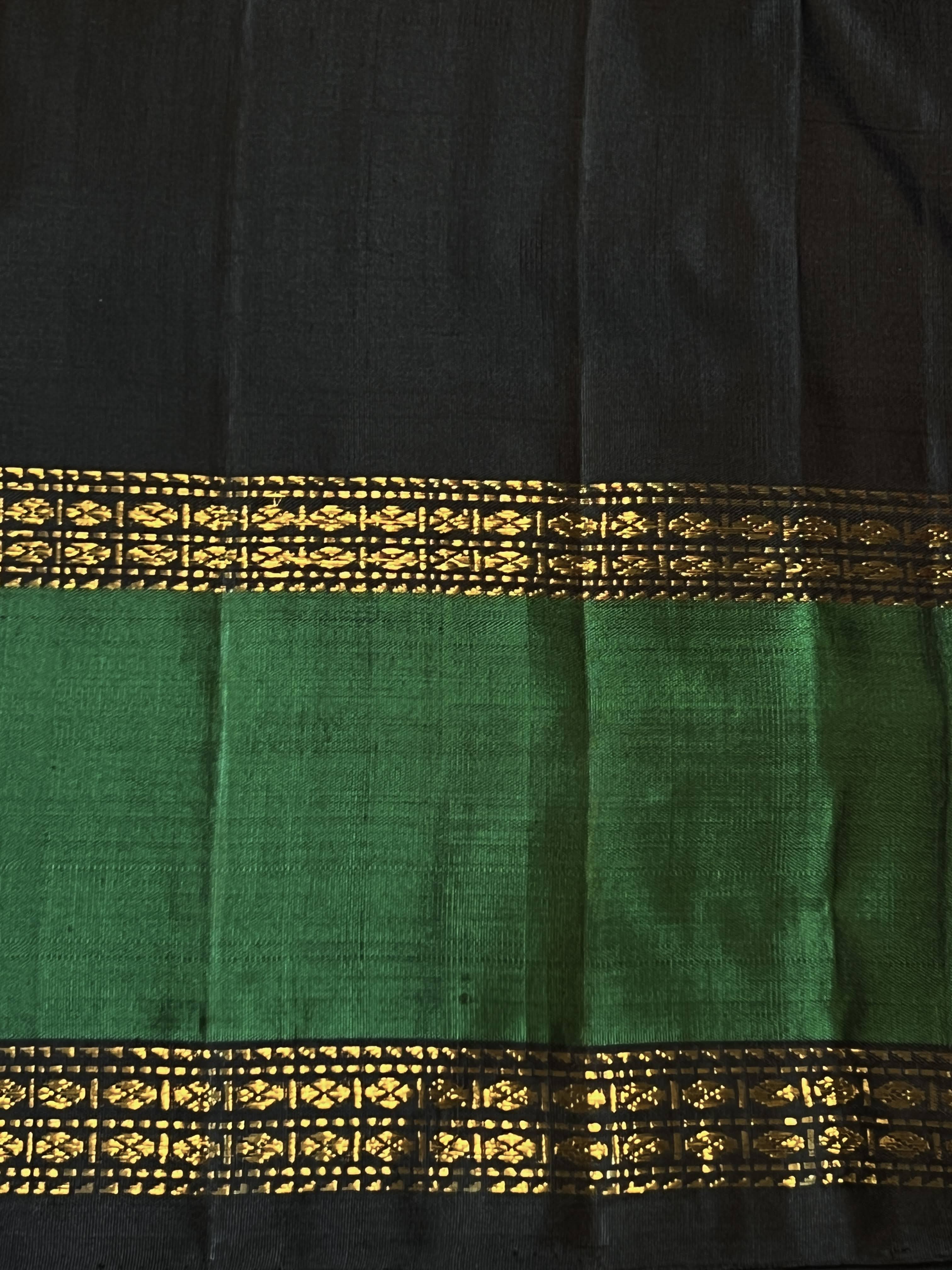 Mohana thread checkered kanchi silk saree