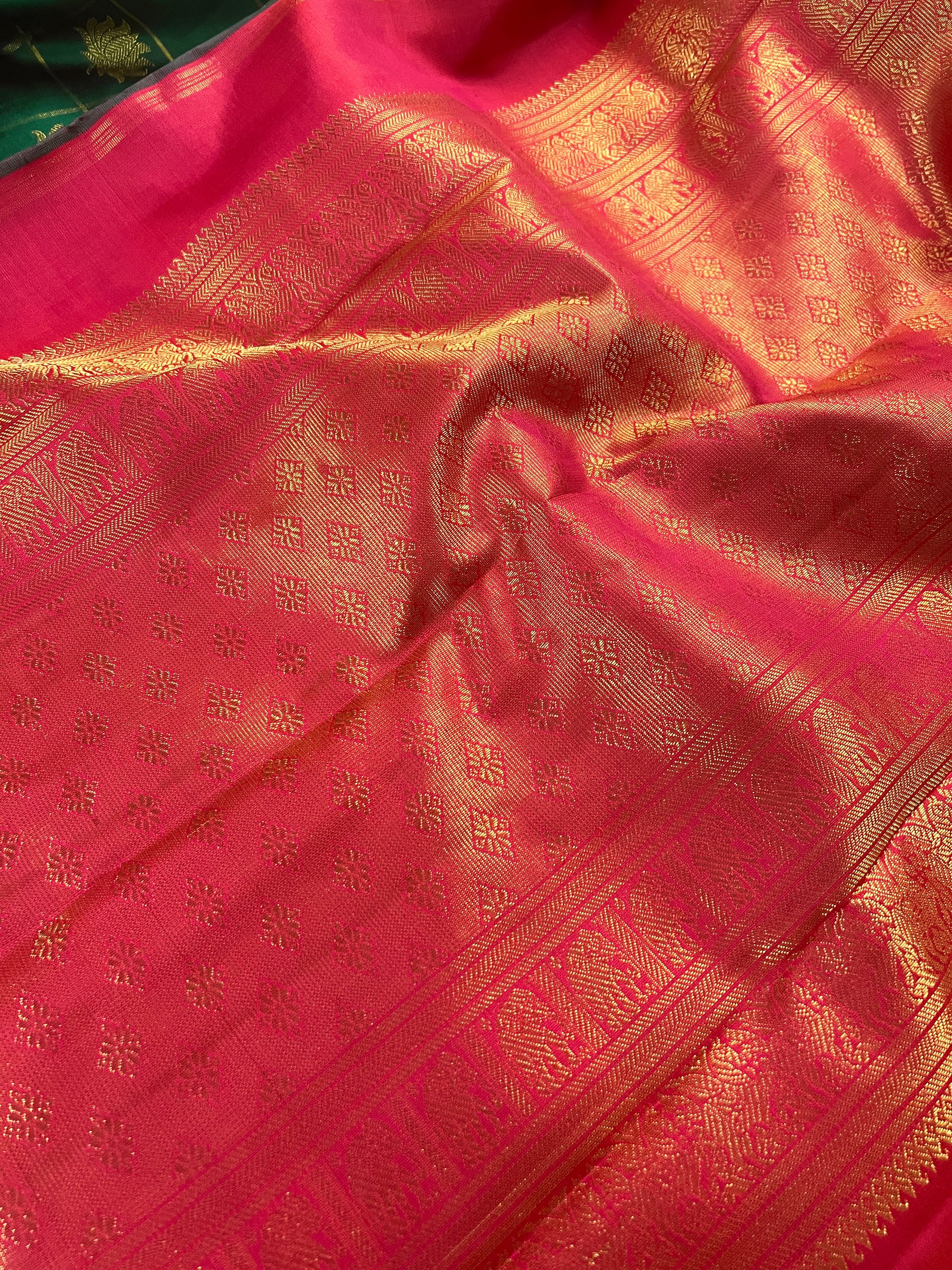 Charita boxed lotus kanchipuram silk saree