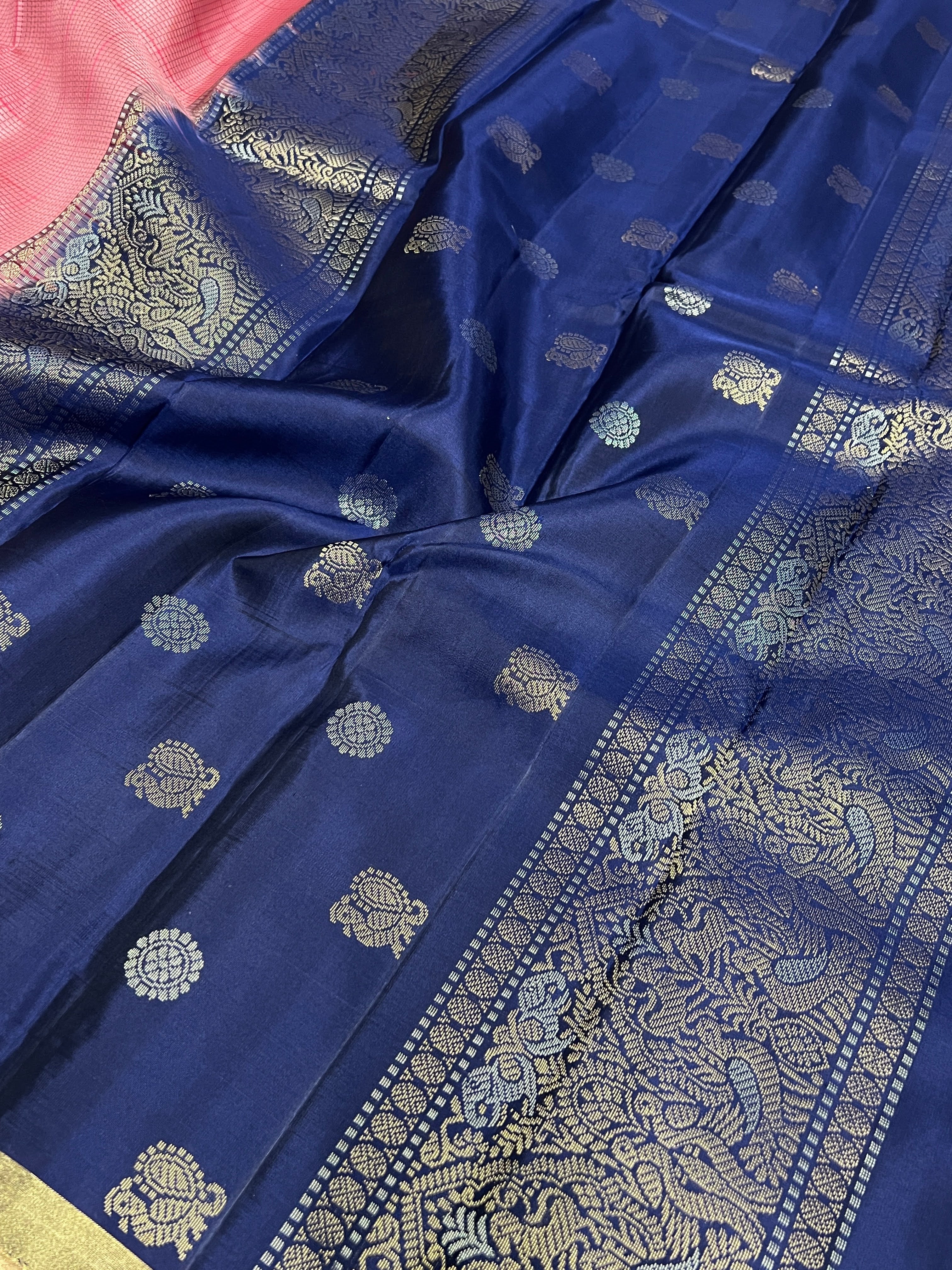 Kimaya thread checked silk saree