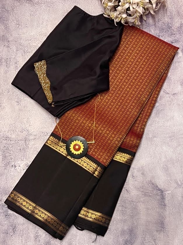 Tejasvi rudraksh kanchipuram silk saree