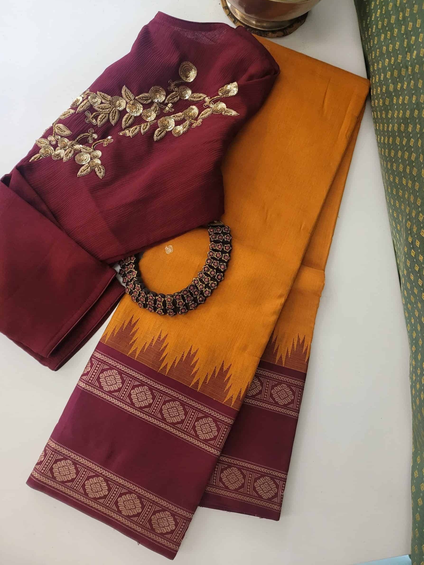 Iniya - Mustard and Maroon (2)