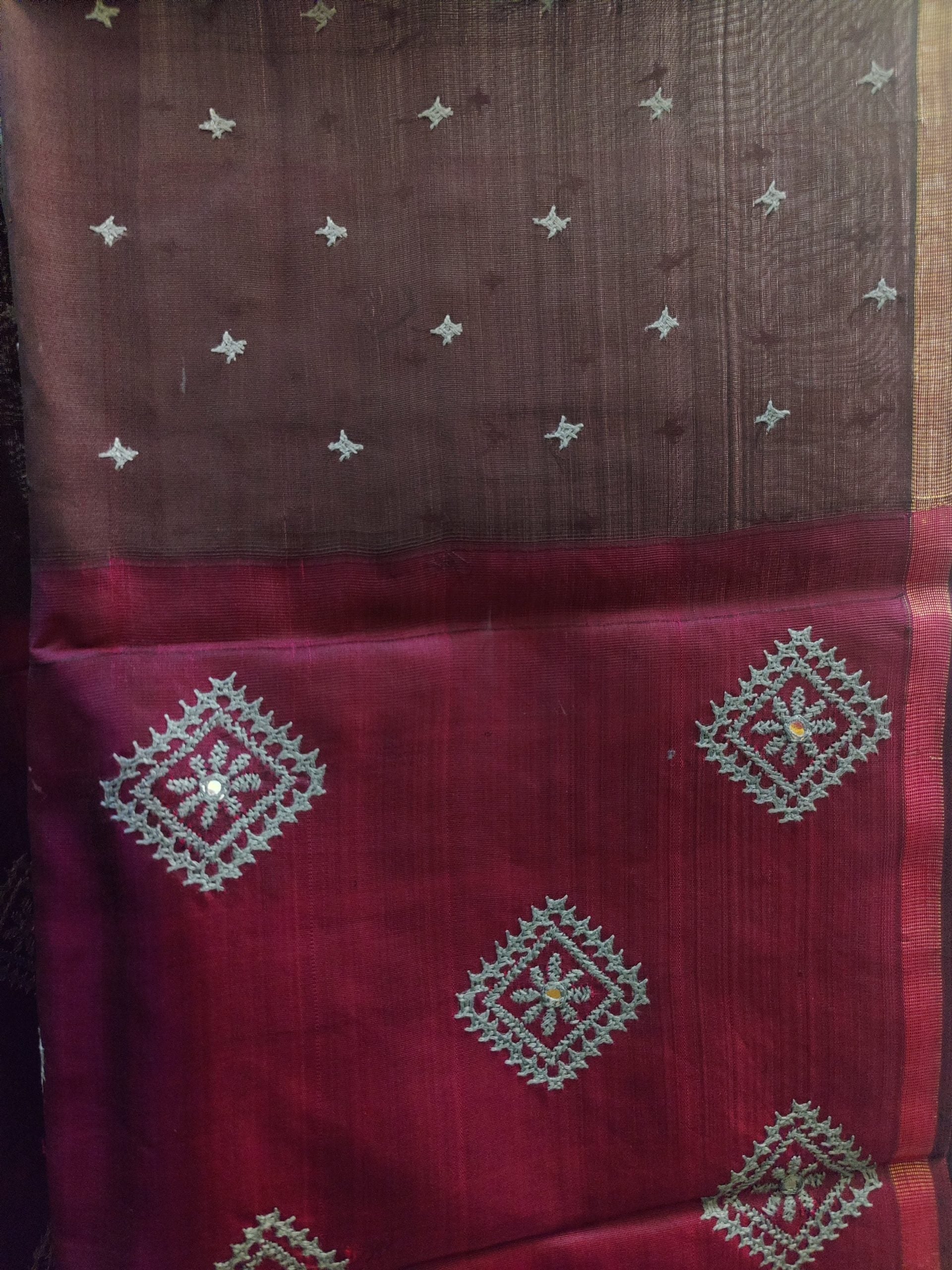 Madhura-Burgundy-Dupatta-1.jpg