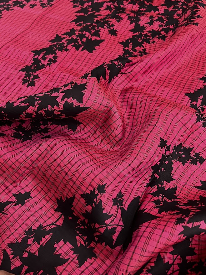 Mila pink black maple leaf printed kanchipuram silk saree 3