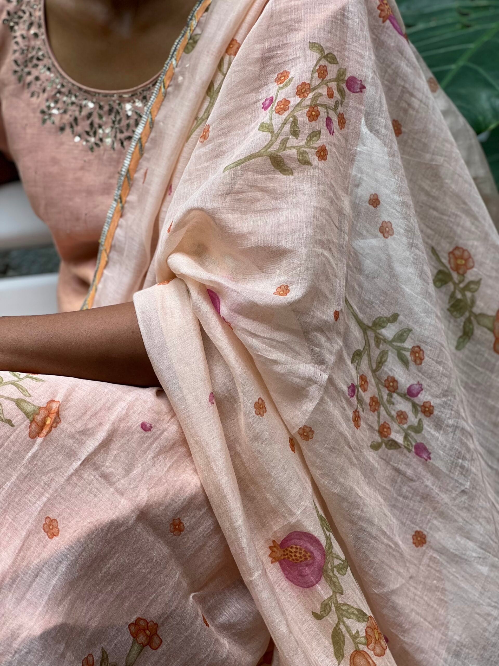 Peach-chandheri-dupatta-with-handblock-print-floral-pattern-2-1.jpg