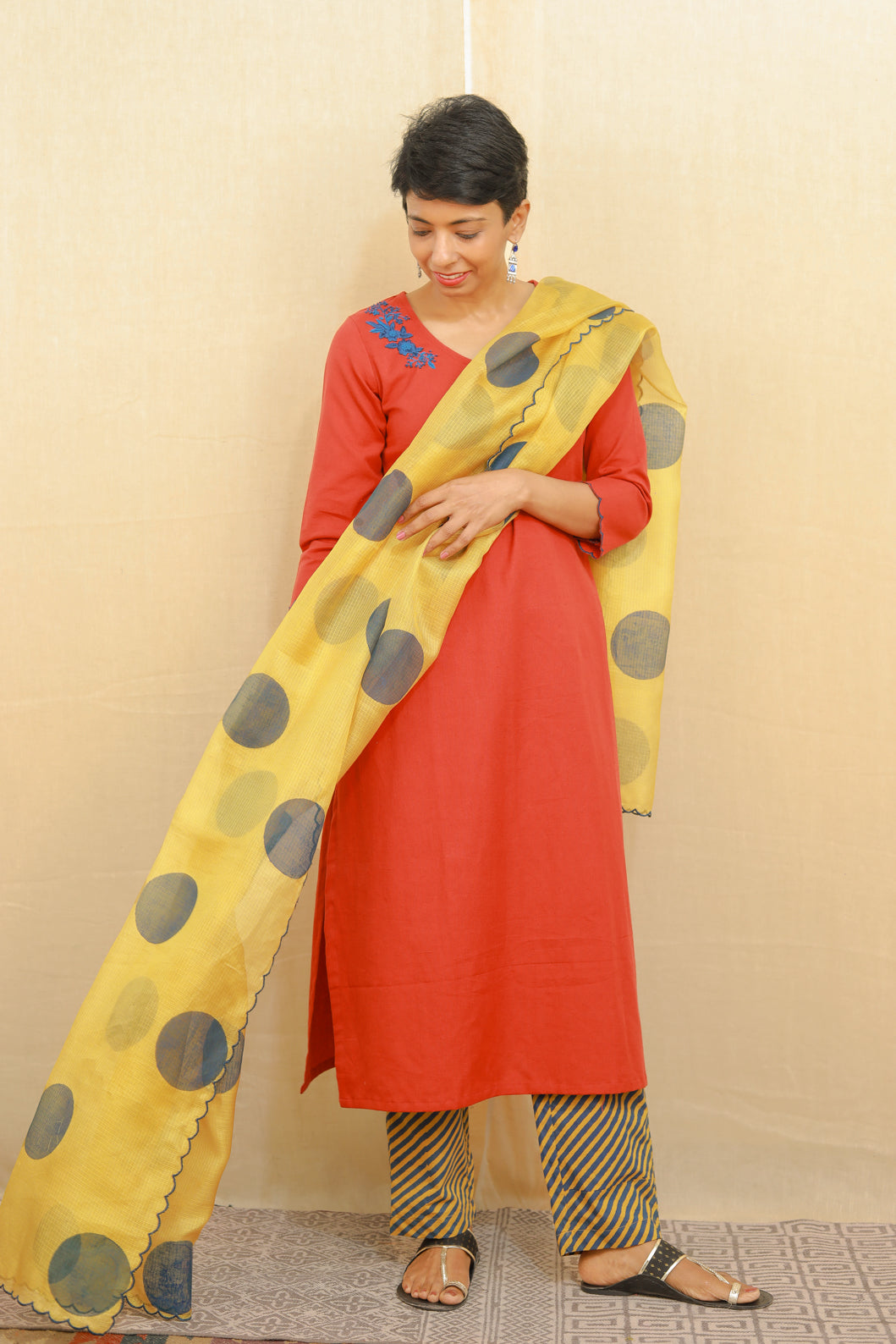 Polka dupatta