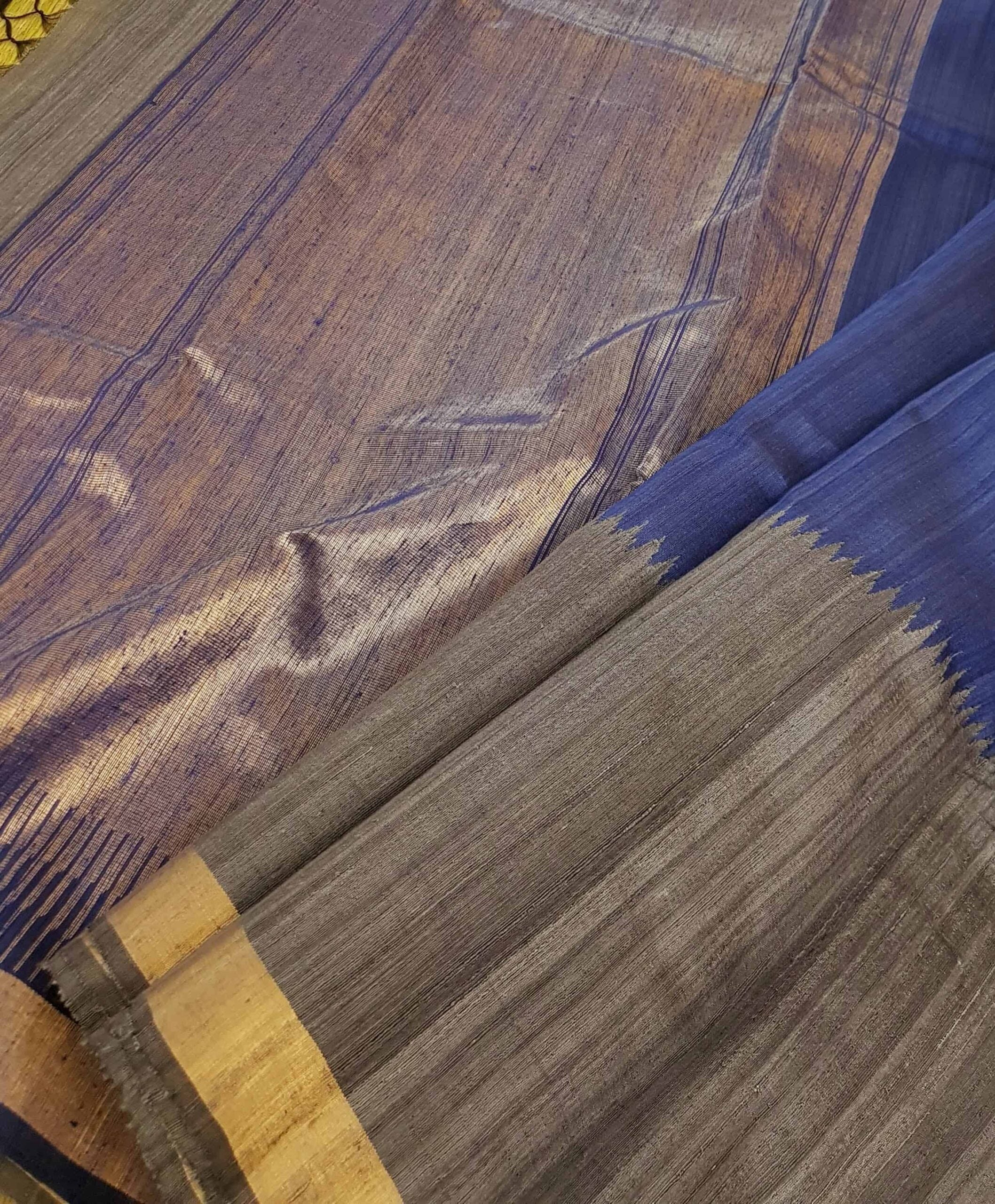 Royal-blue-and-grey-Matka-silk-saree-in-raising-pattern-with-zari-border-and-pallu-2.jpg