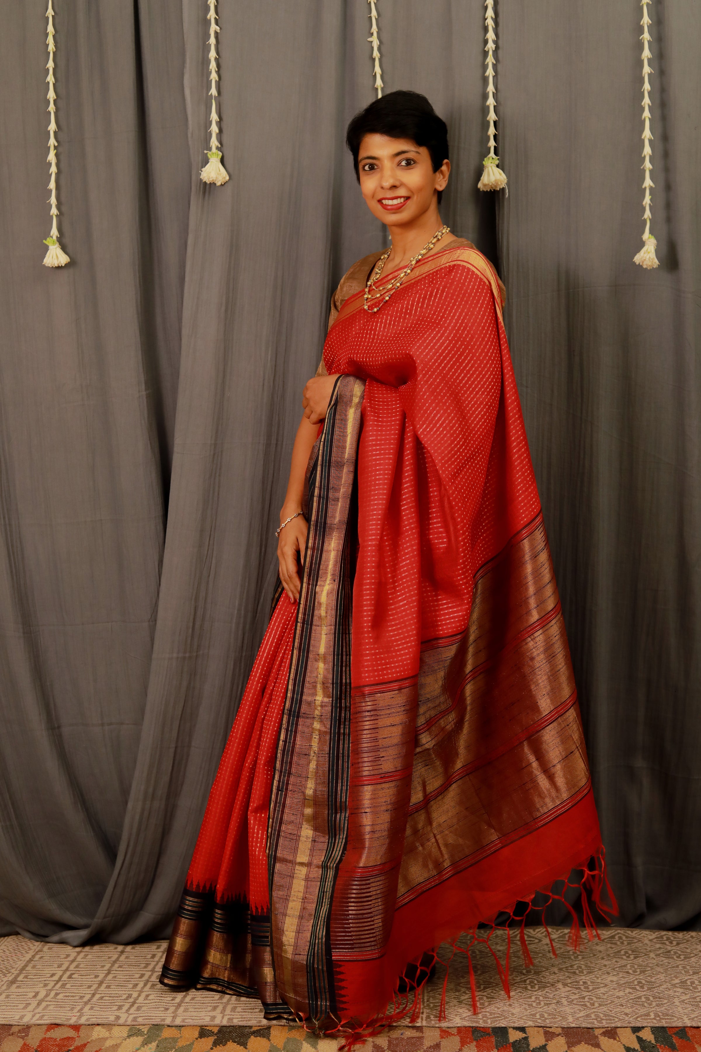 Zari woven handloom silk