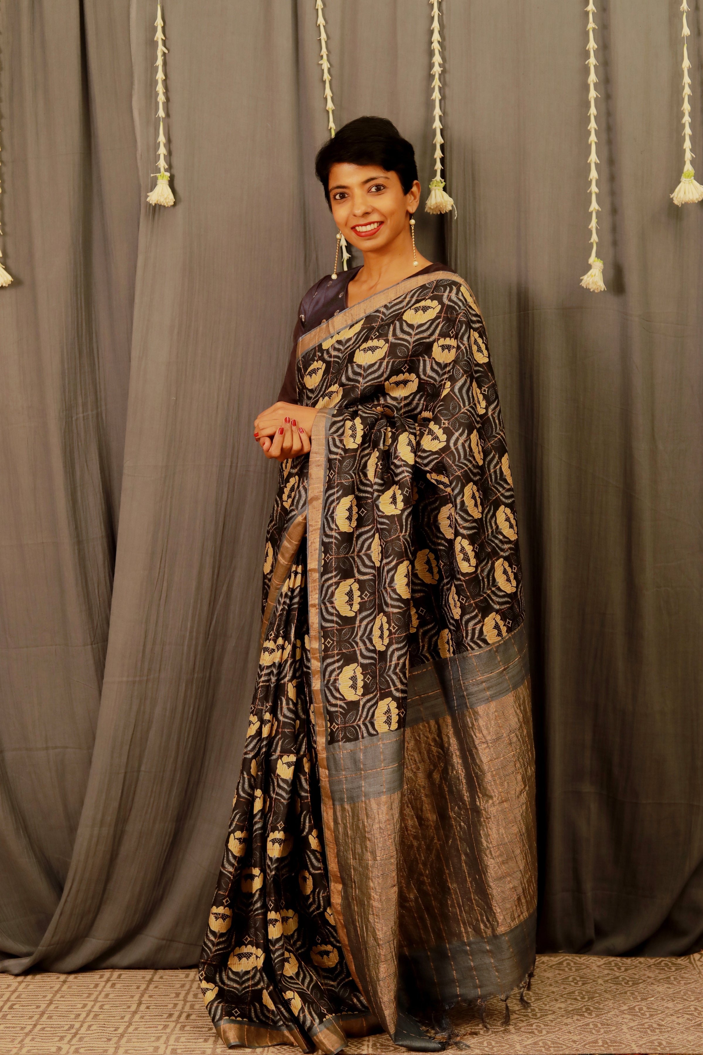 Maya asters tussar printed saree