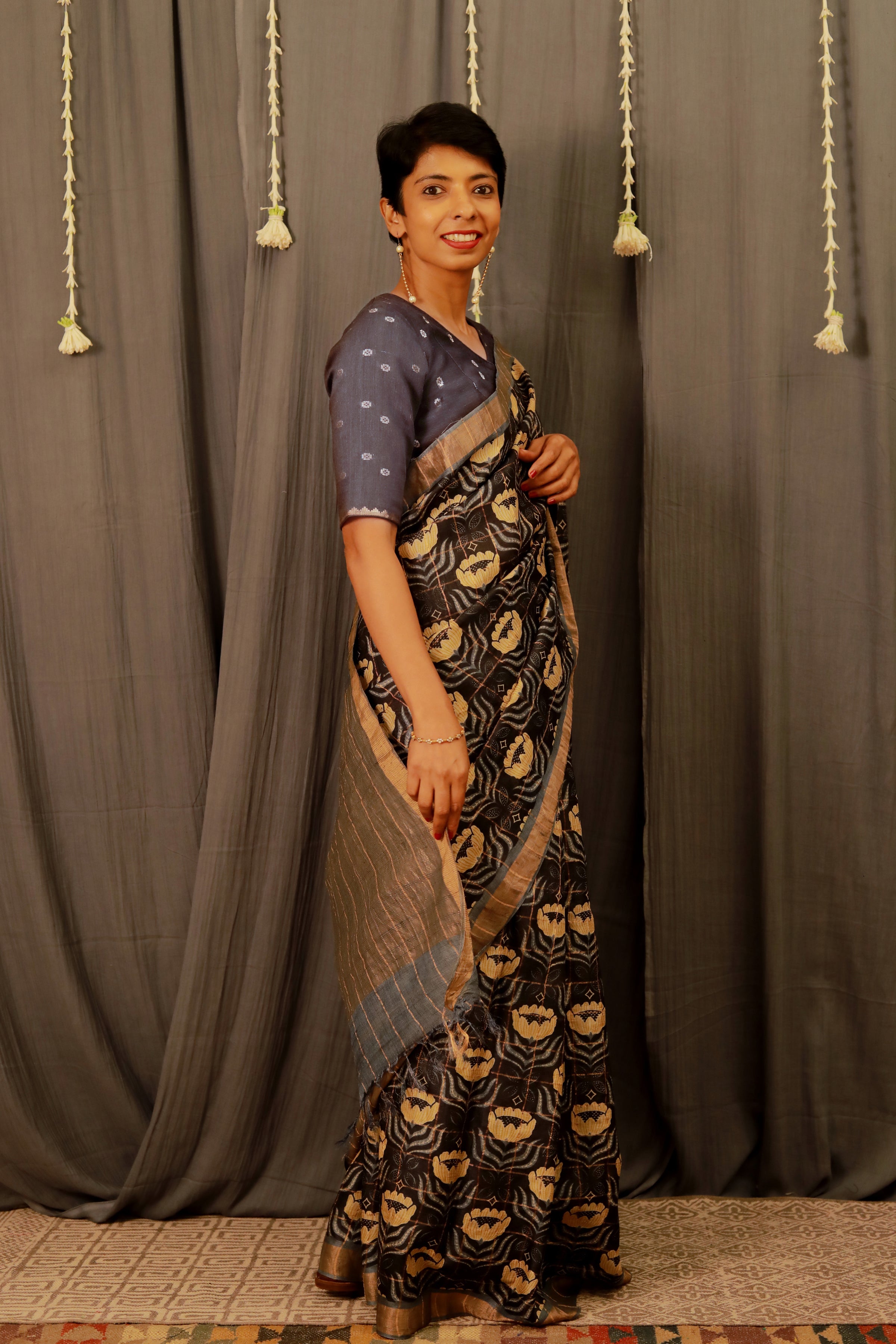 Maya asters tussar printed saree