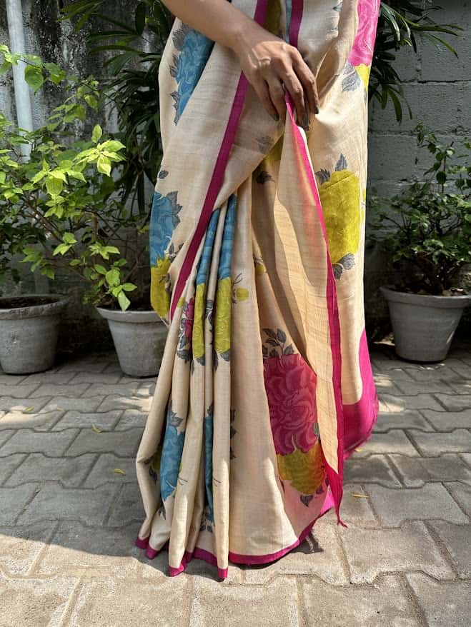 Veena multicoloured floral printed tussar saree 3