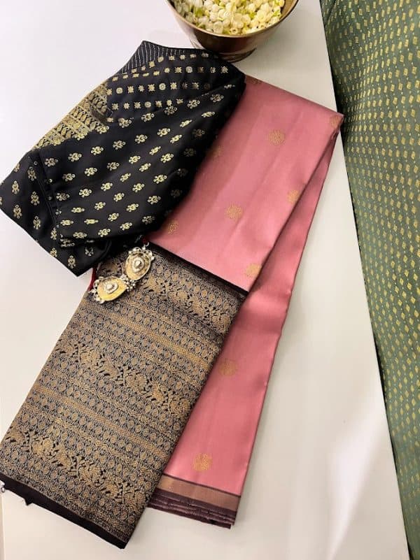 Trayi - Dusty pink kanchipuram silk saree with black long border