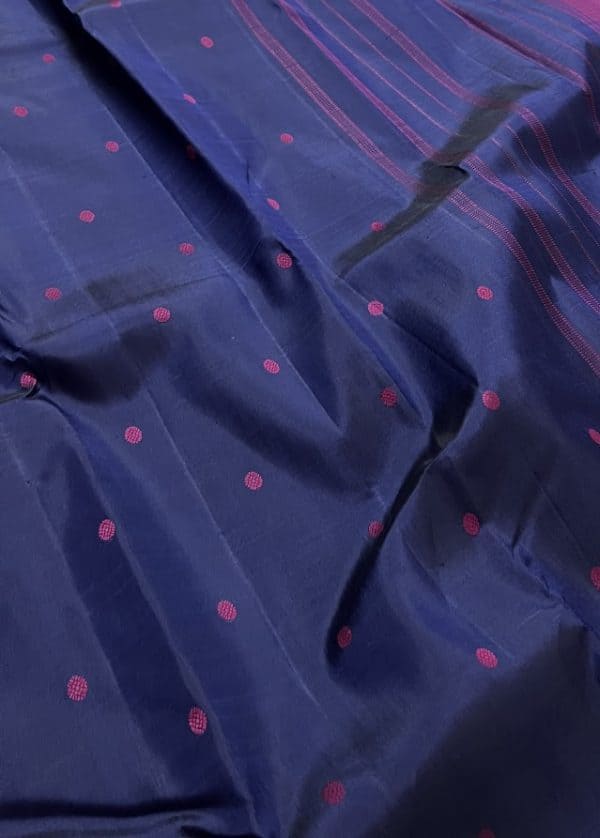 Vera - navy blue Kanchipuram silk saree with zero zari