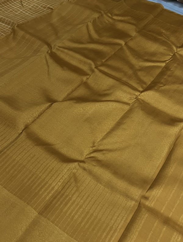 charita - gold checked kanchipuram silk saree