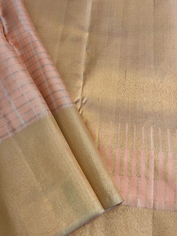 Charita peach sorbet checked kanchipuram silk saree