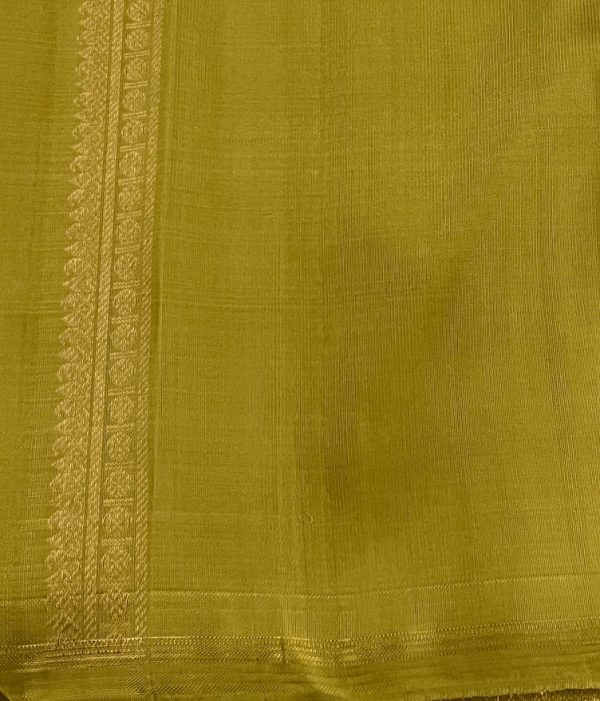 Meera olive green kamadhenu kanchipuram silk saree