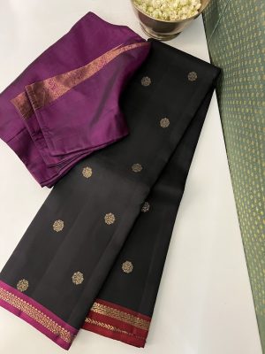 Vera black gold kanchipuram silk saree